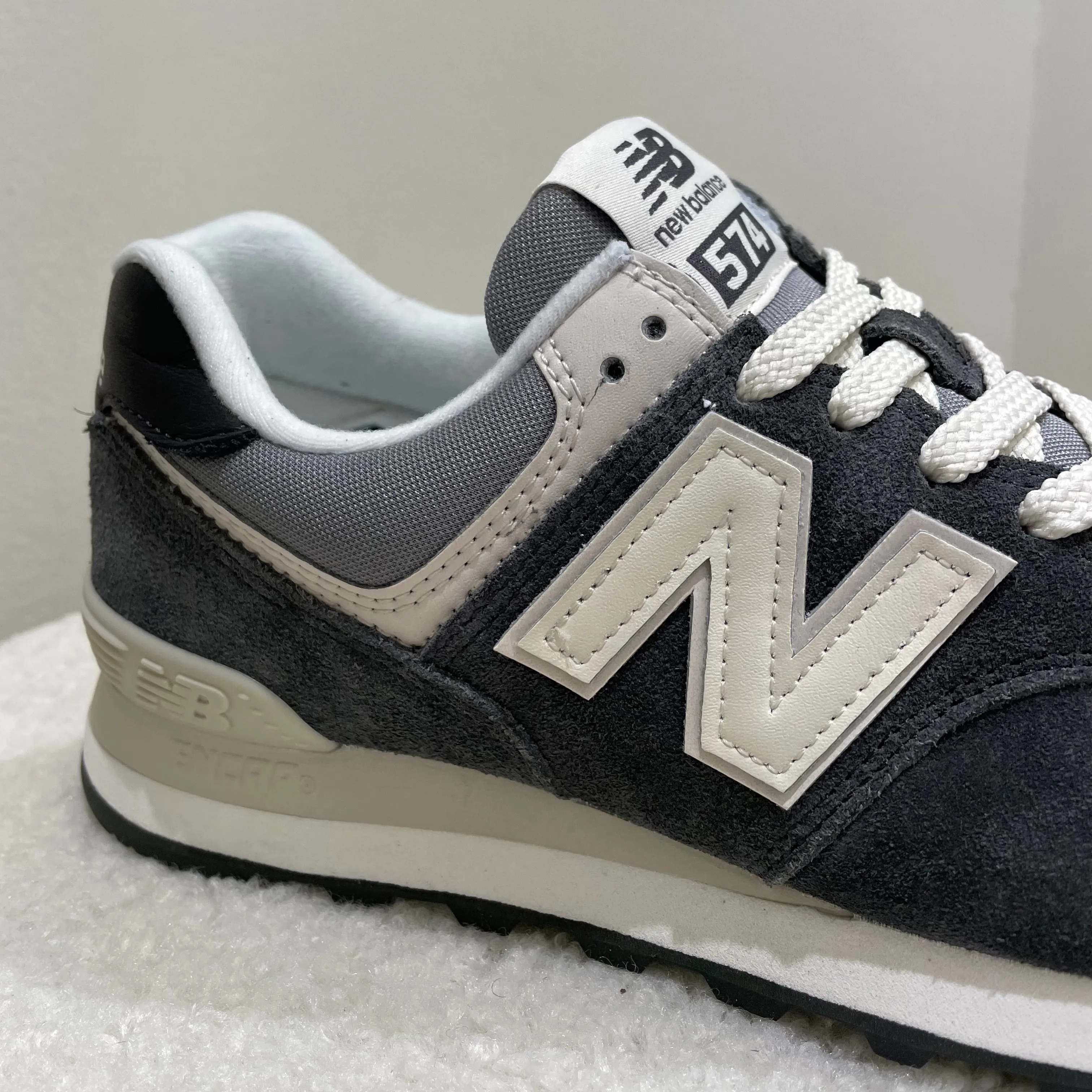 New Balance WL574PA Sneakers