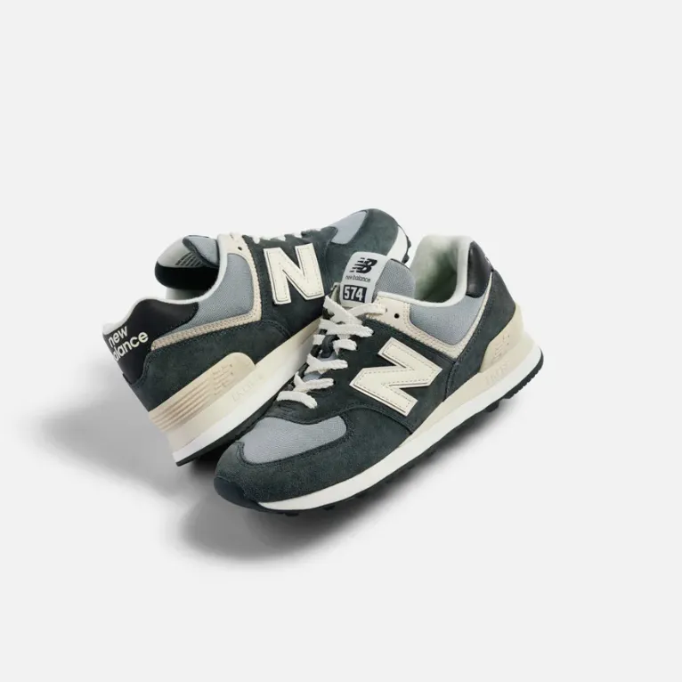 New Balance WL574PA Sneakers