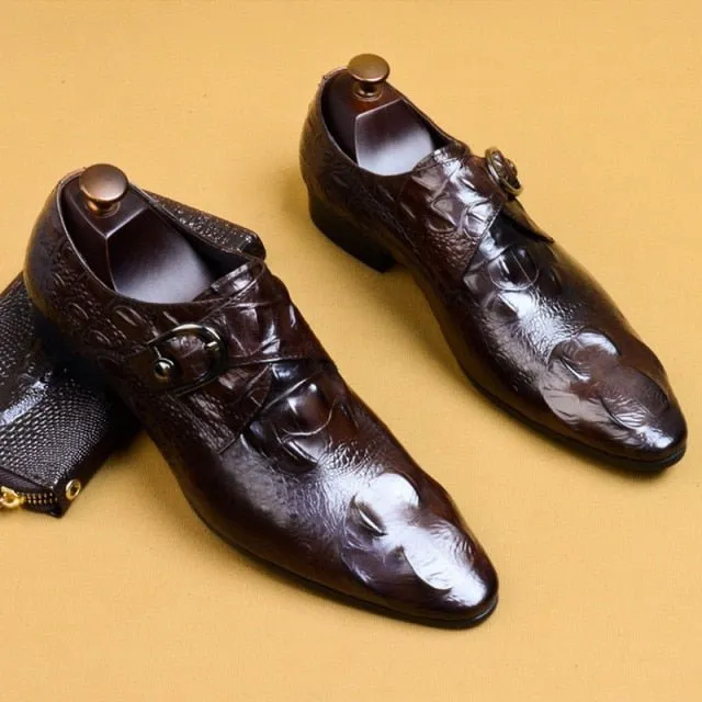 Serpatura Classic Lace-Up Elegance